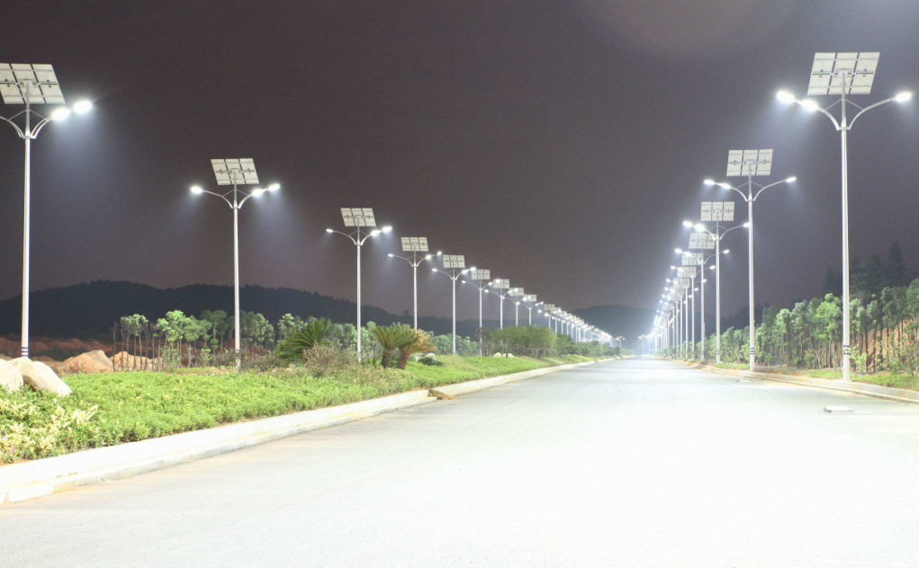 道路太陽能路燈你知道怎么選擇瓦數嗎？